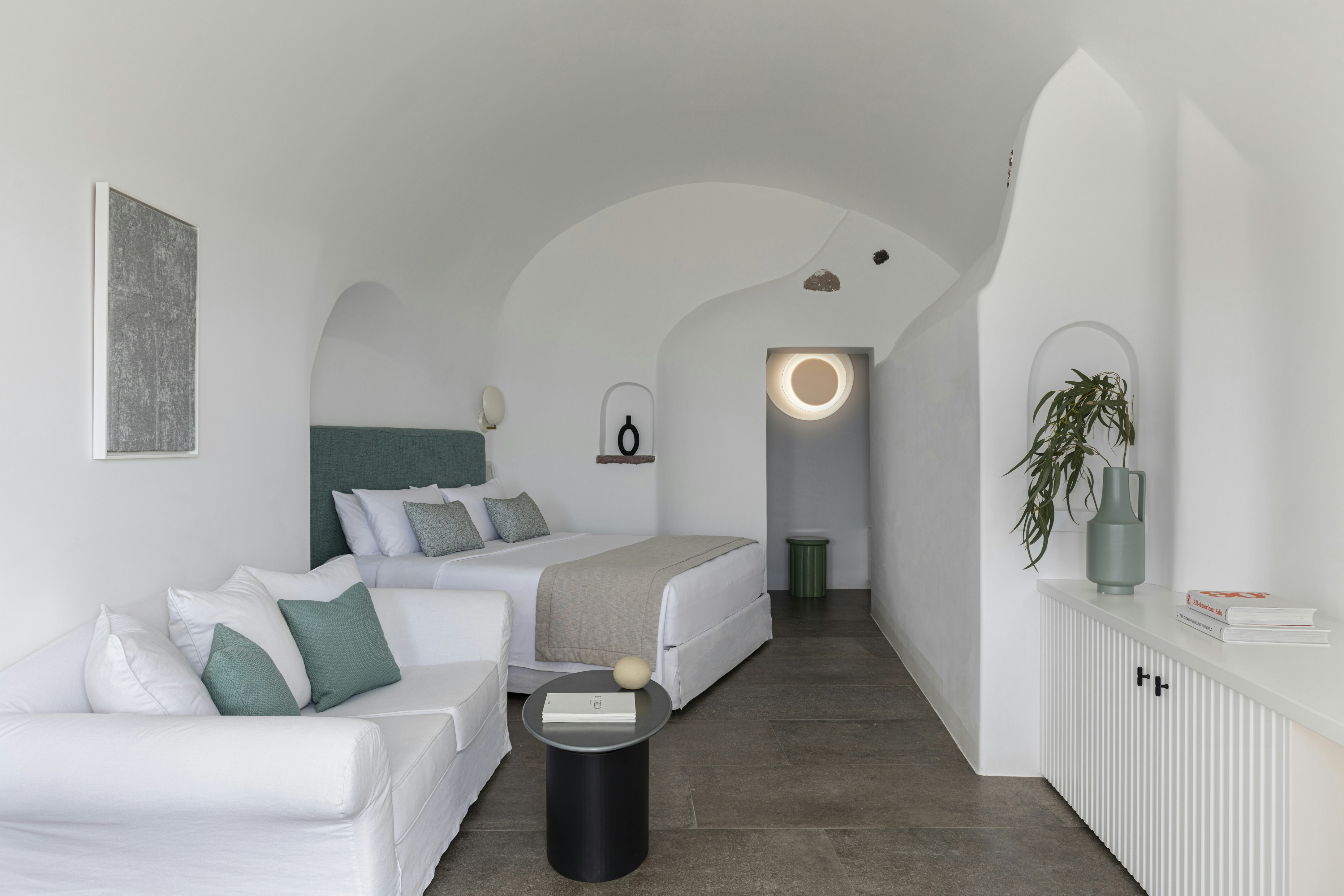 Superior Suite Plunge Pool - Bedroom & Living Area