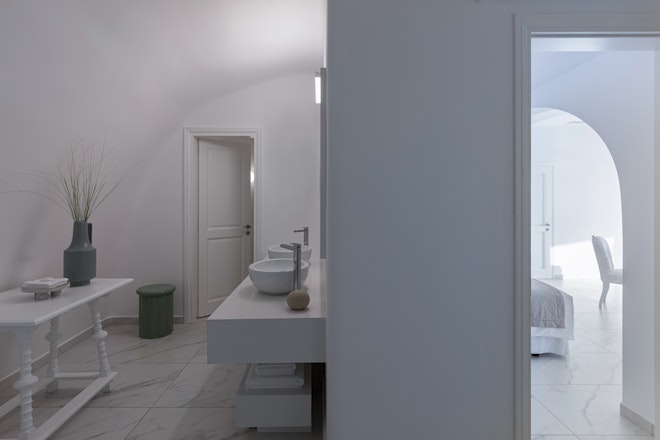 Royal Pool Suite - Bathroom