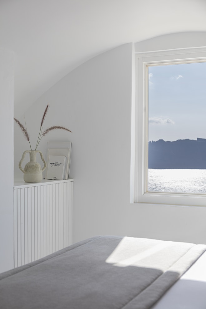 Canaves Suite with Pool - Bedroom