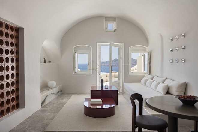 Infinity Pool Suite - Living Area