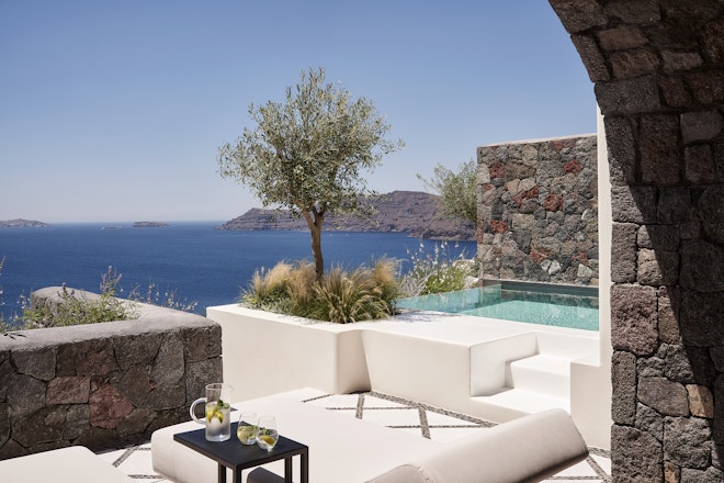 Executive Pool Suite - Terrace
