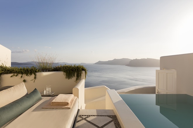 Pool Suite - Terrace