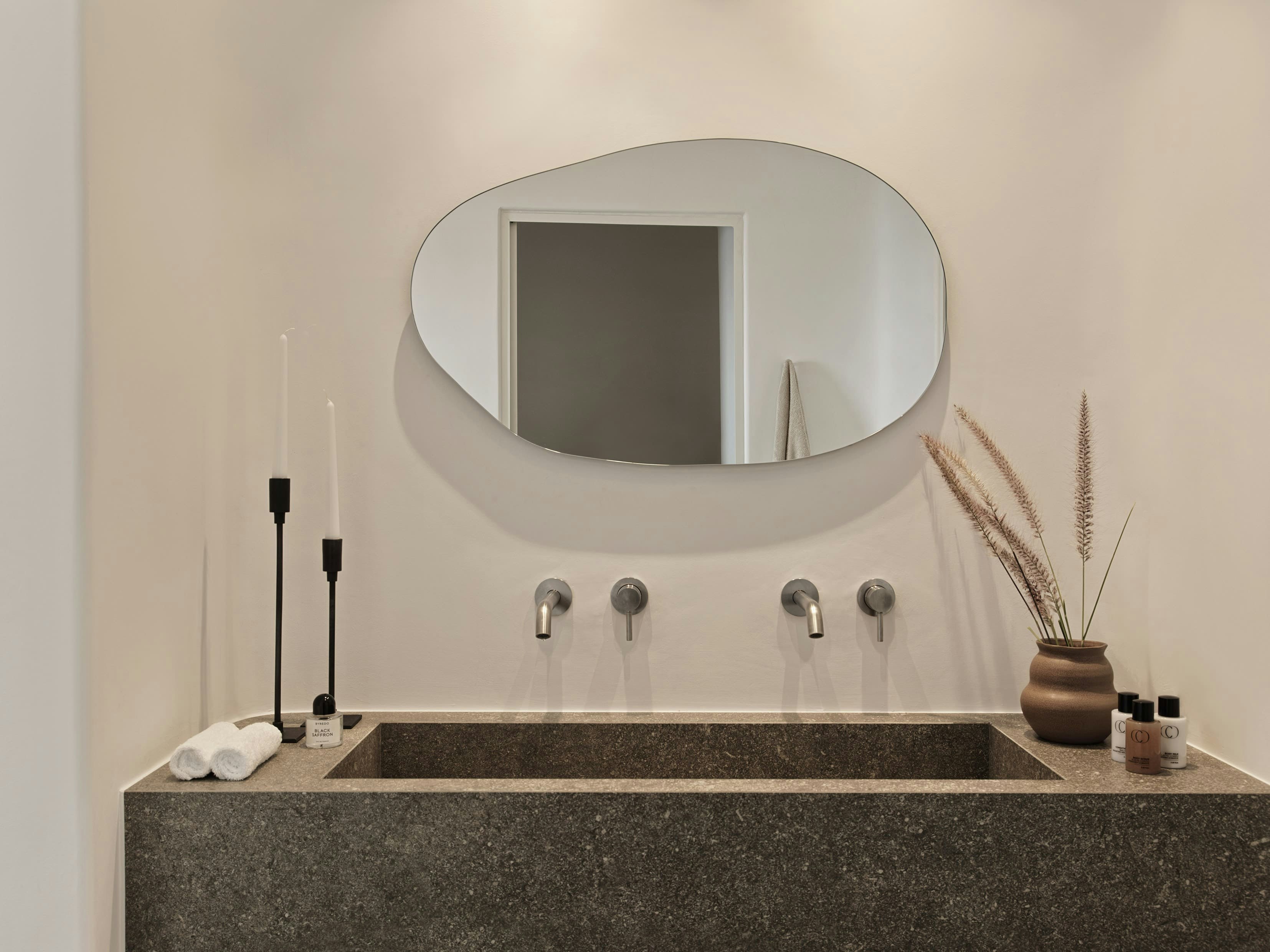 Executive Pool Suite - Bathroom