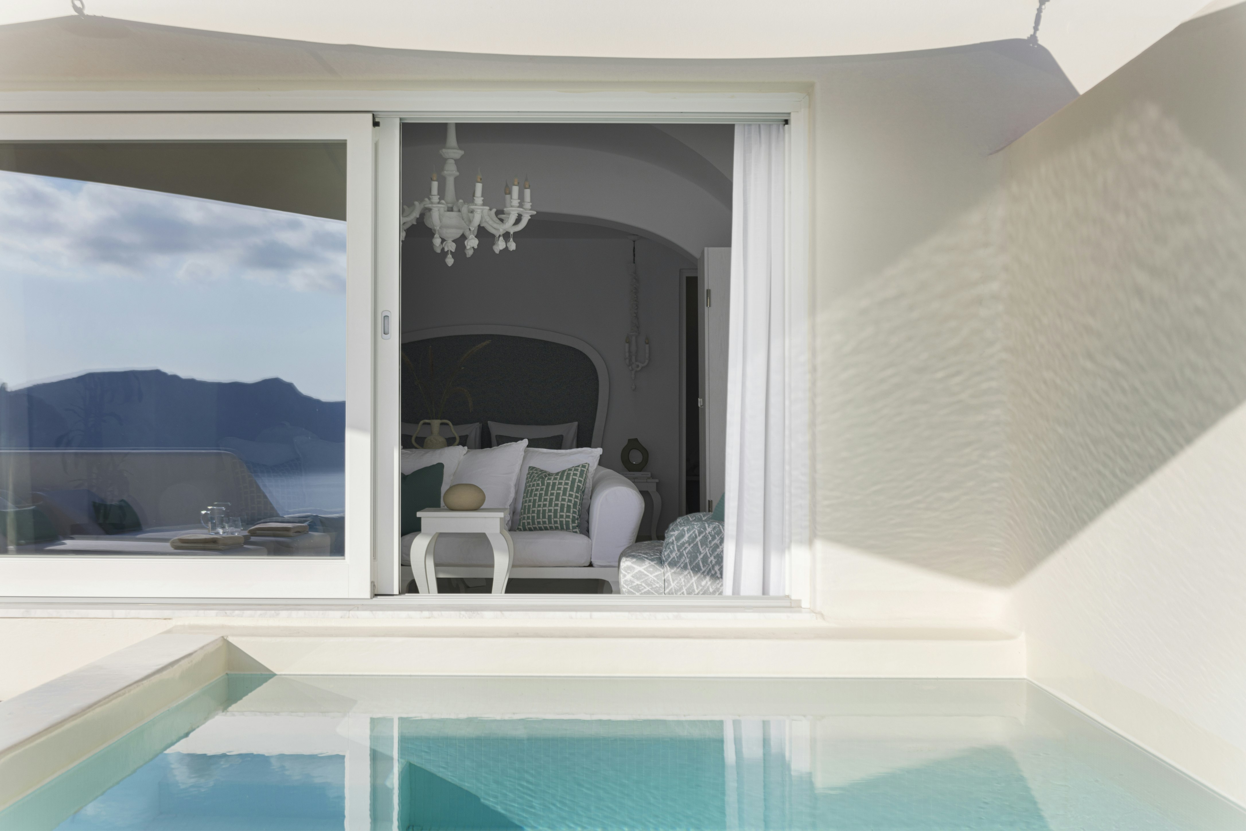 Royal Pool Suite - Pool