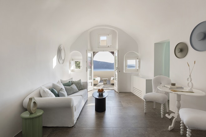 River Pool Suite - Living Area