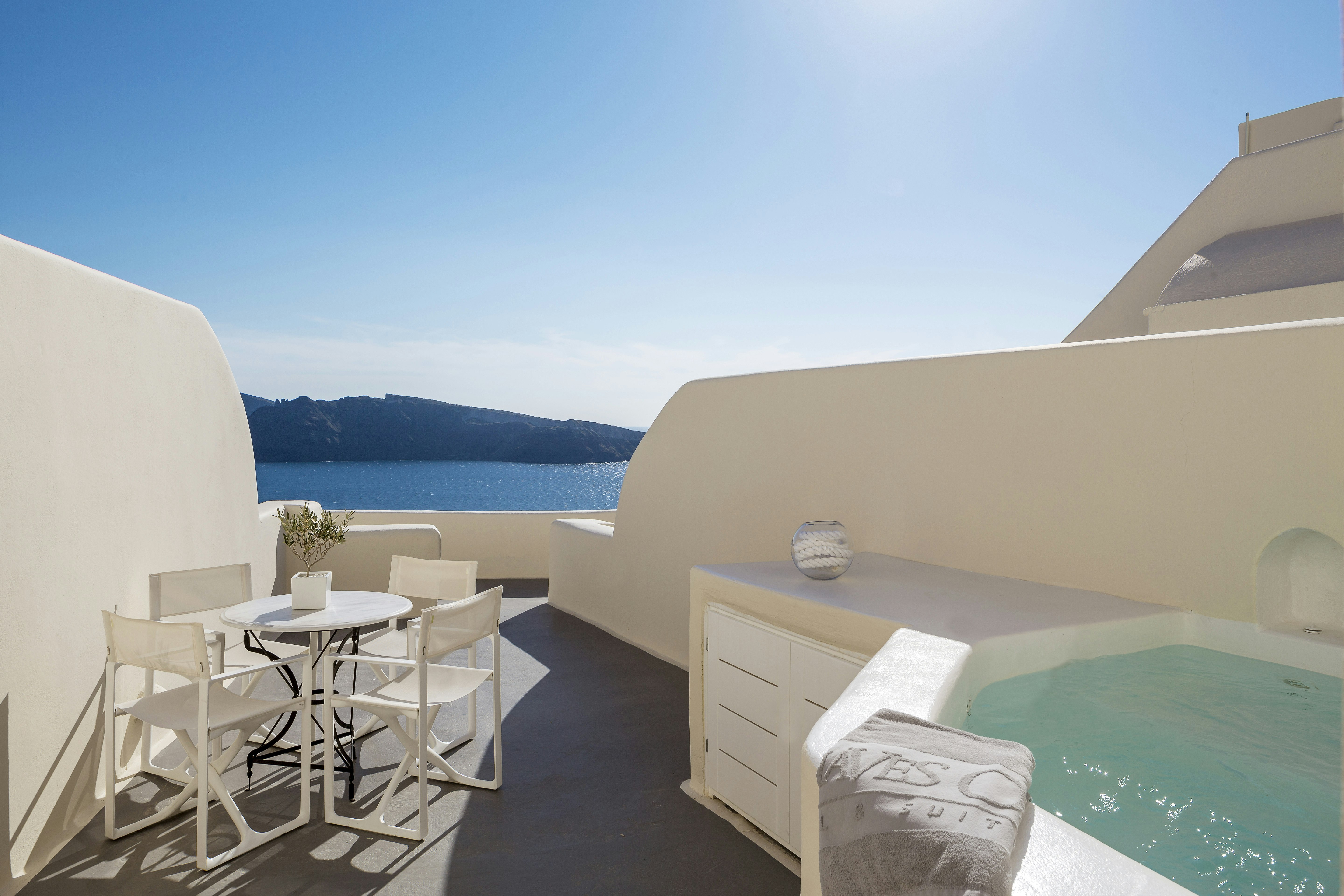 Two-Bedroom Suite Plunge Pool - Terrace