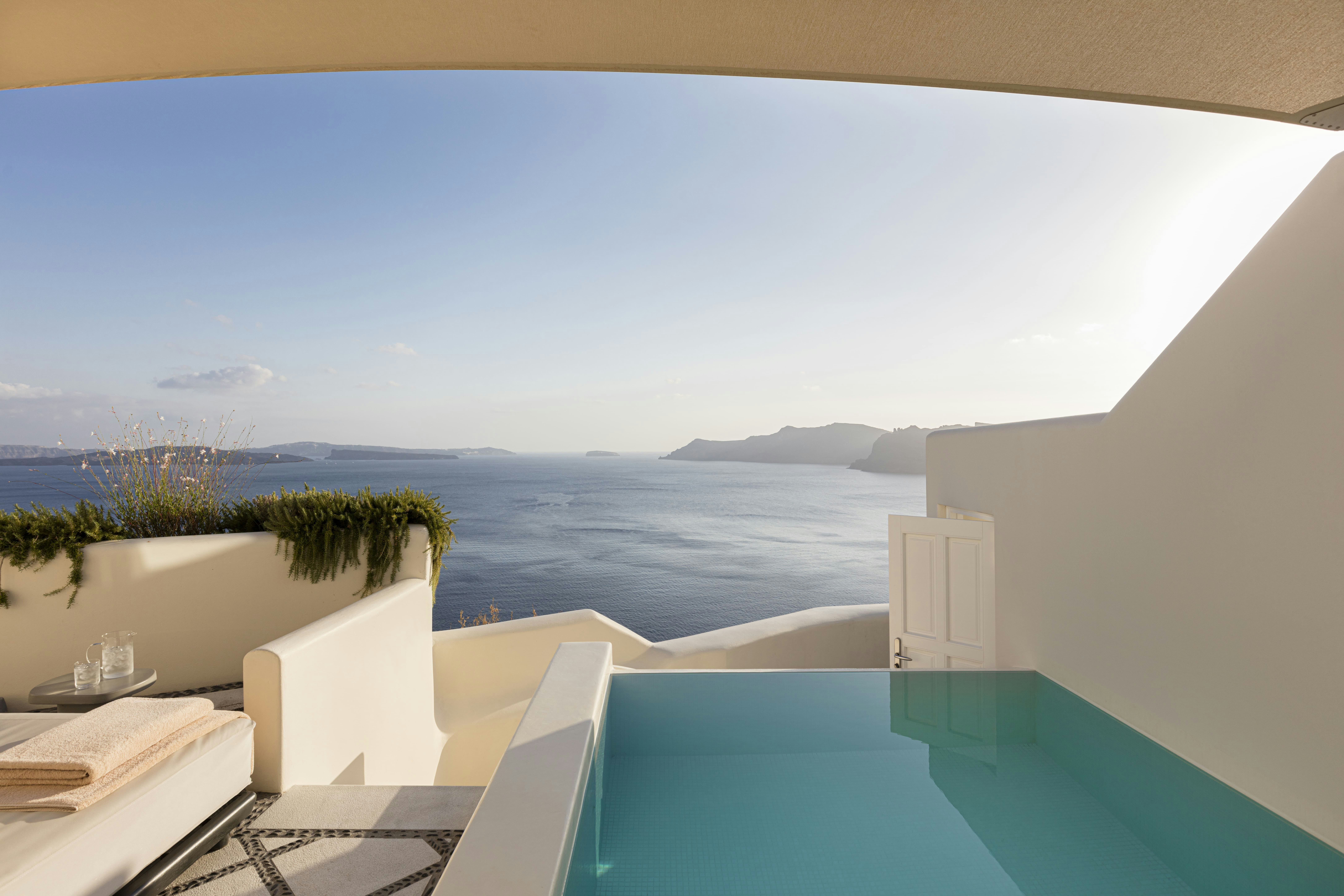 Pool Suite - Terrace
