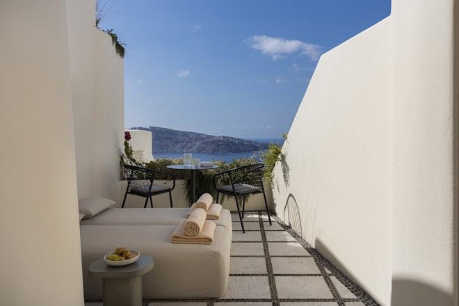 Superior Suite Plunge Pool - Terrace