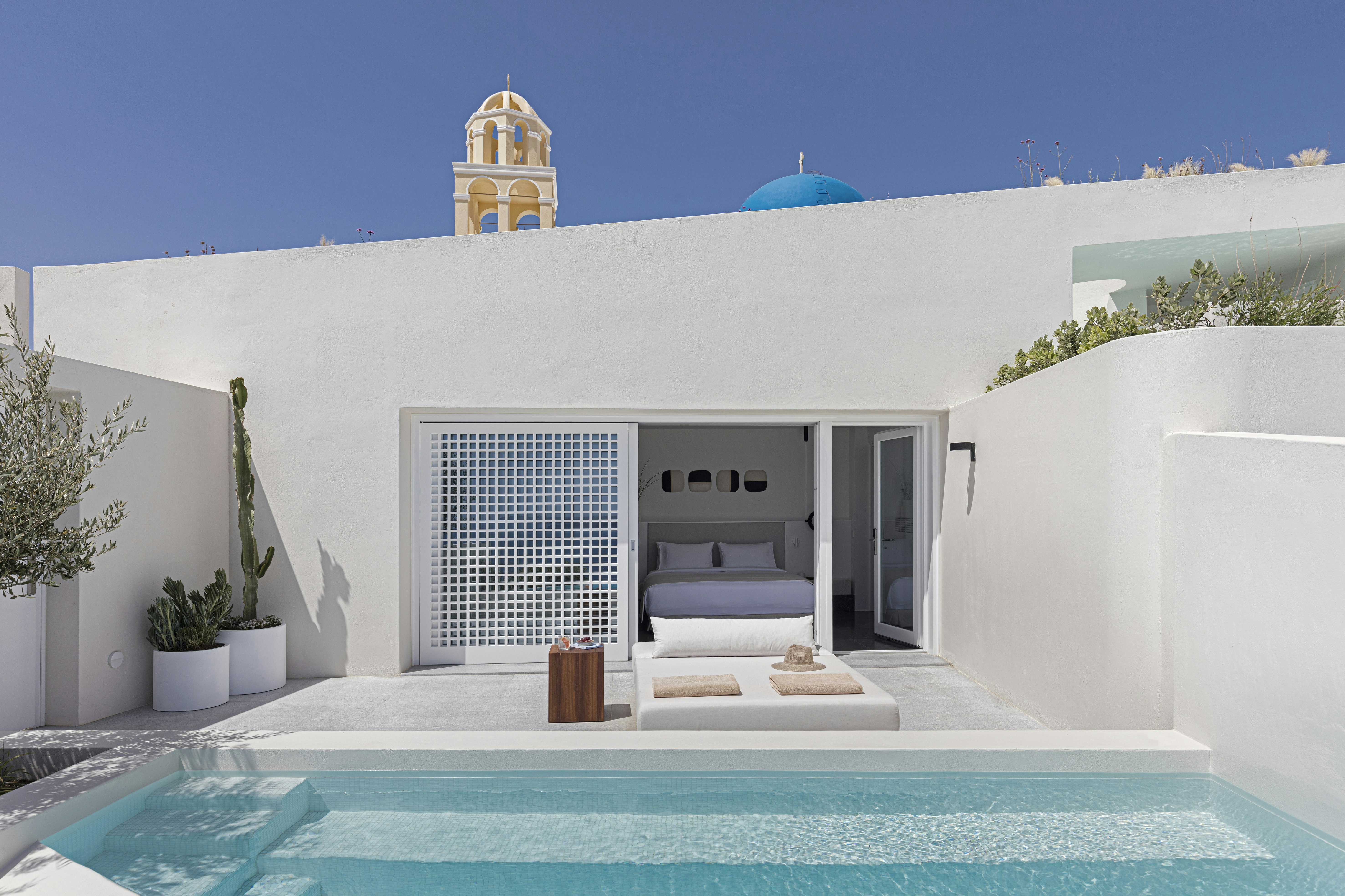 Pool Suite - Terrace