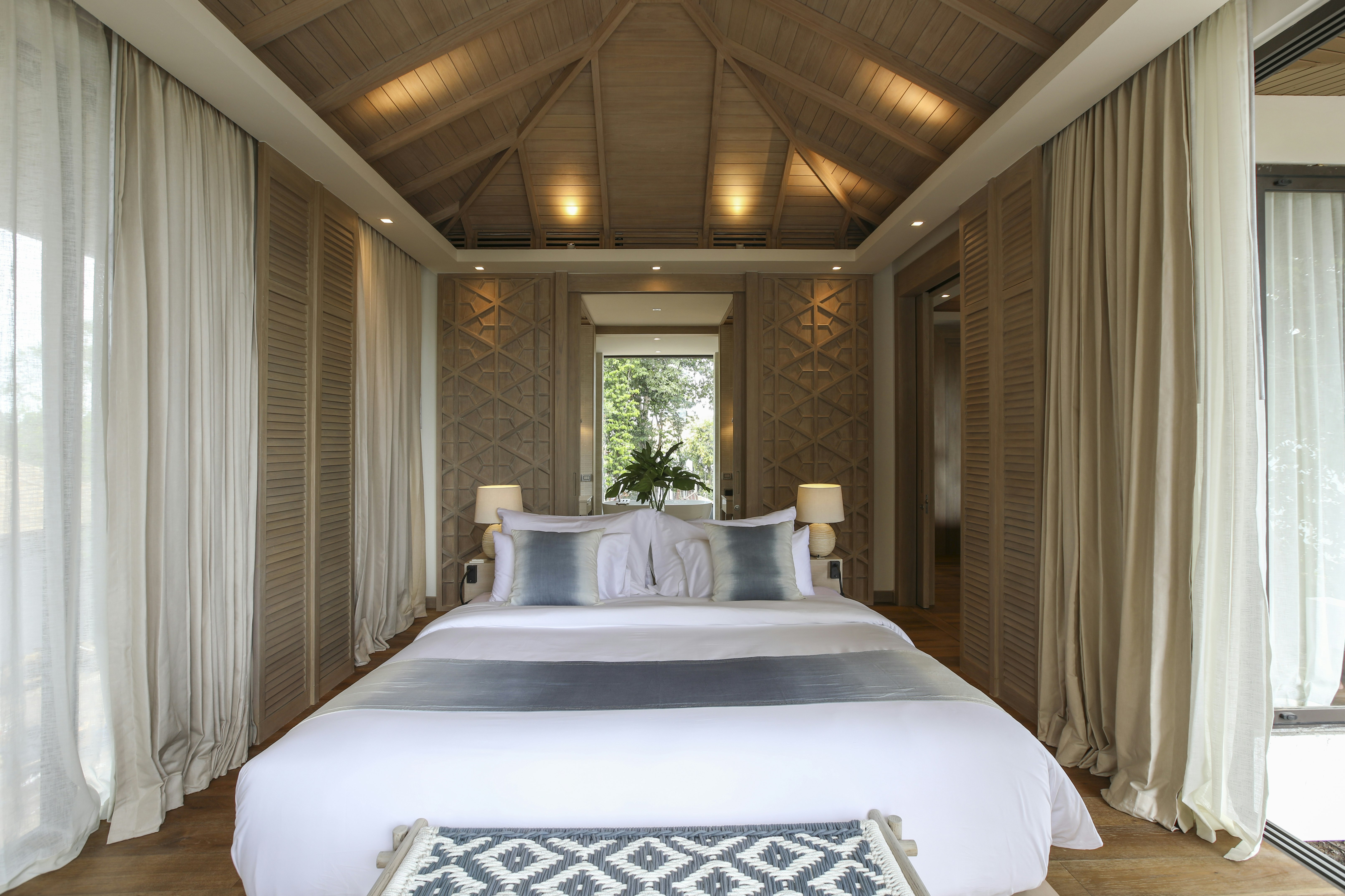 Deluxe Pool Villa - Bedroom