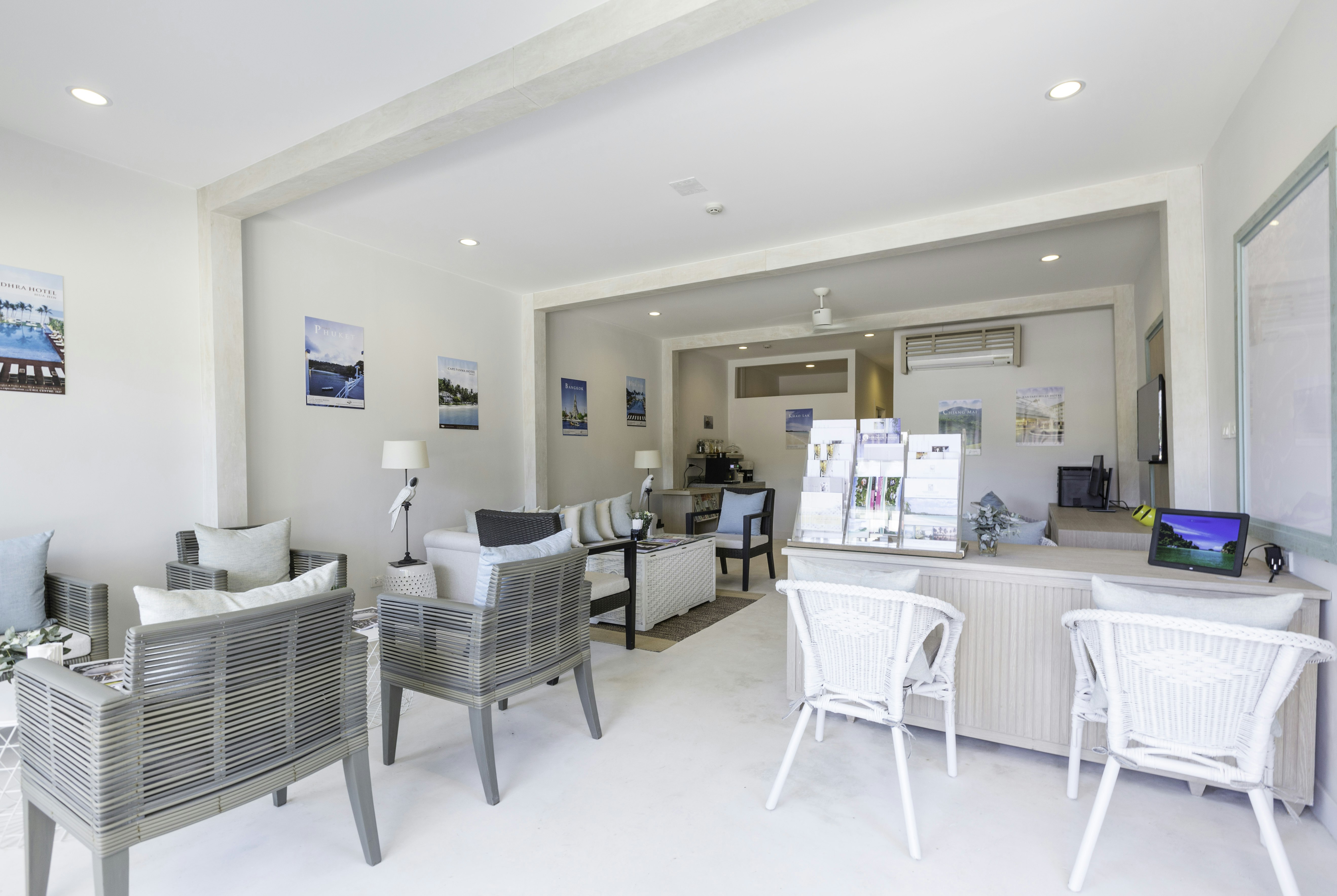 Hospitality Lounge at Bangrong Pier