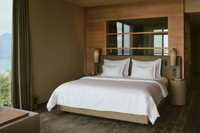 Sky Pool Suite Deluxe - Bedroom