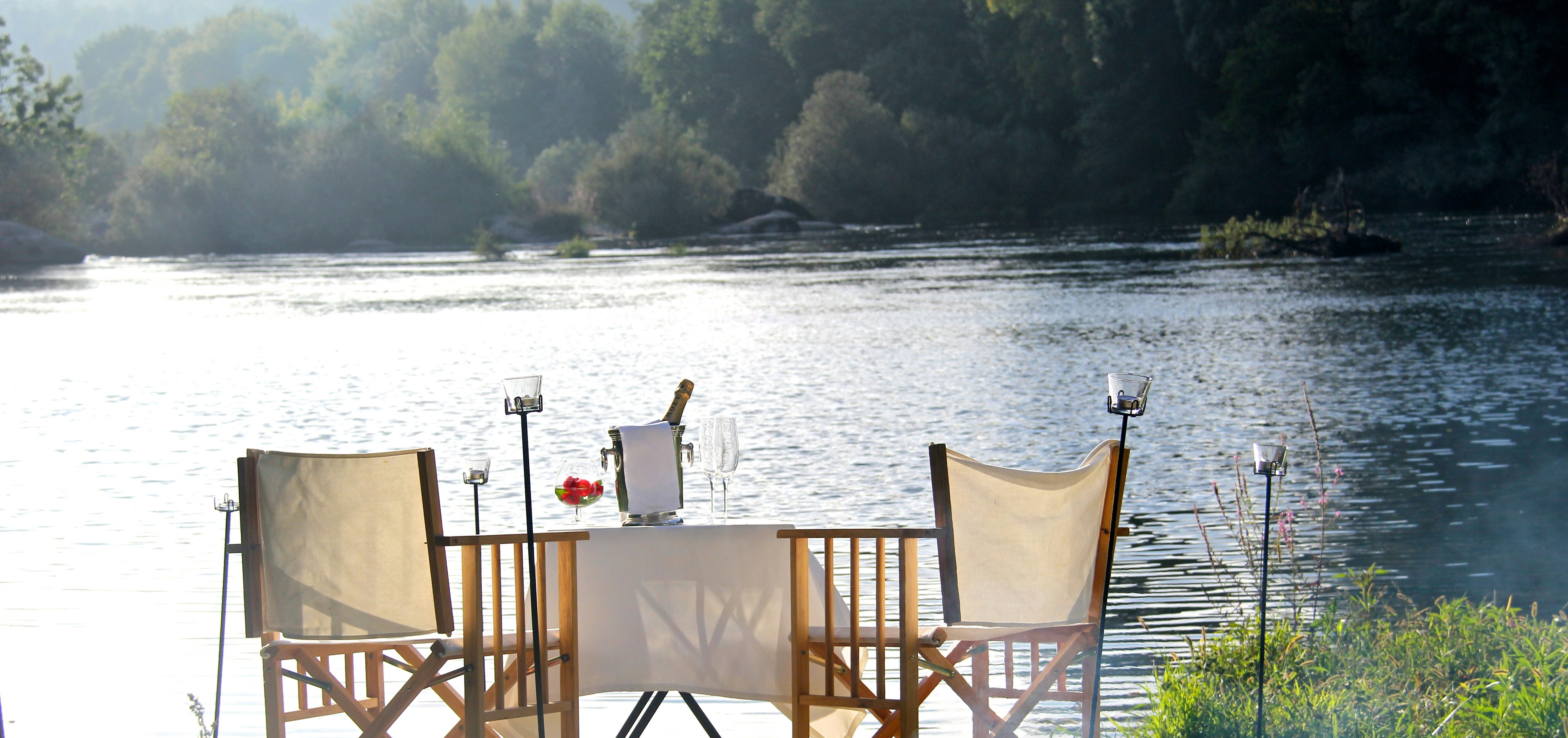 Riverside Dining