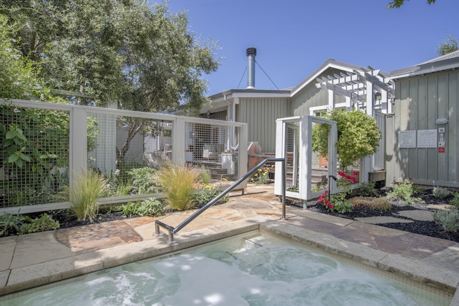 Residence - Private Hot Tub