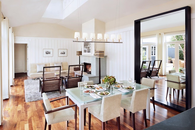 Courtyard Home - Dining Room