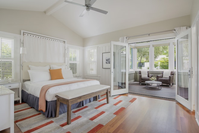 Residence King - Bedroom
