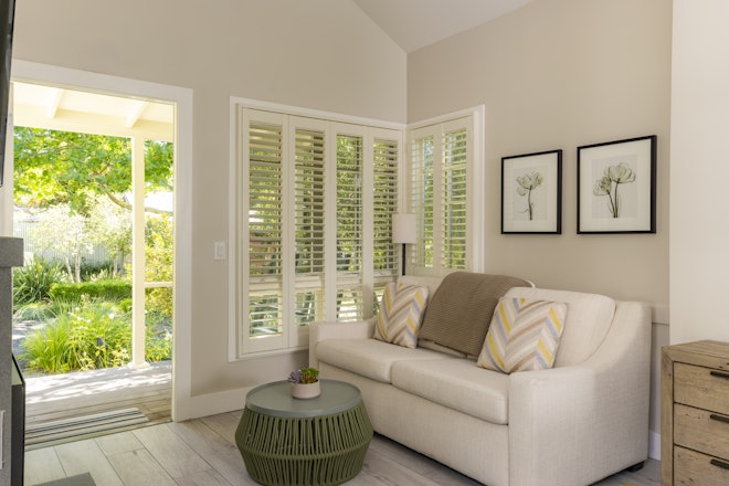 Garden Suite Queen Sleeper Sofa