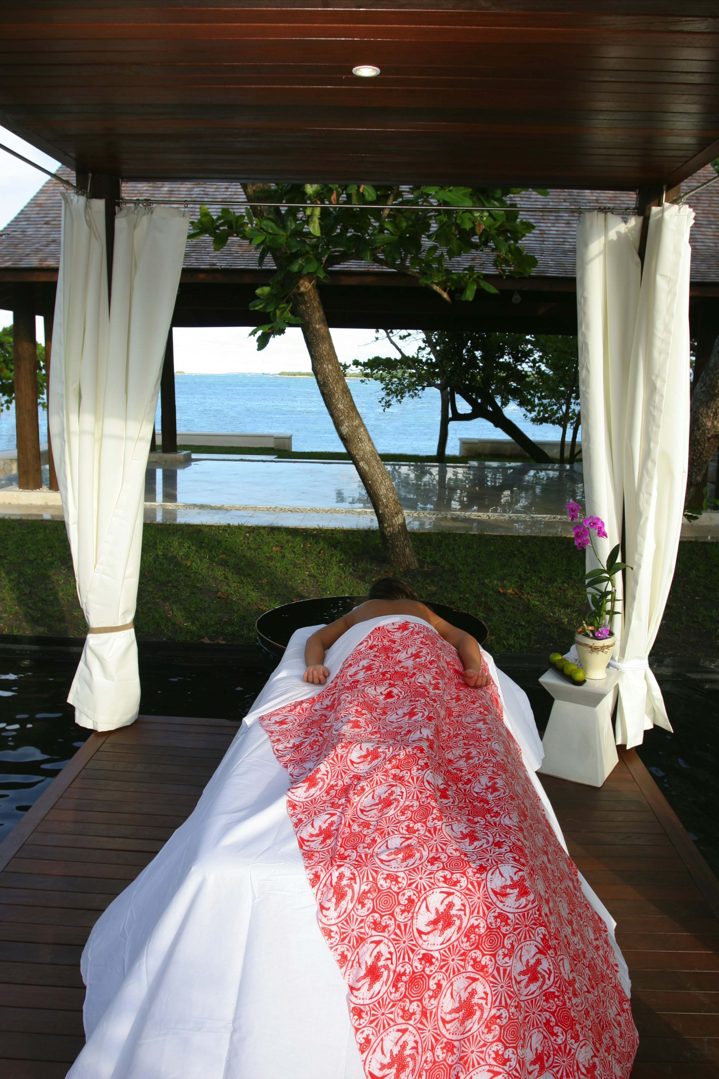 Outdoor Oceanfront Treatment