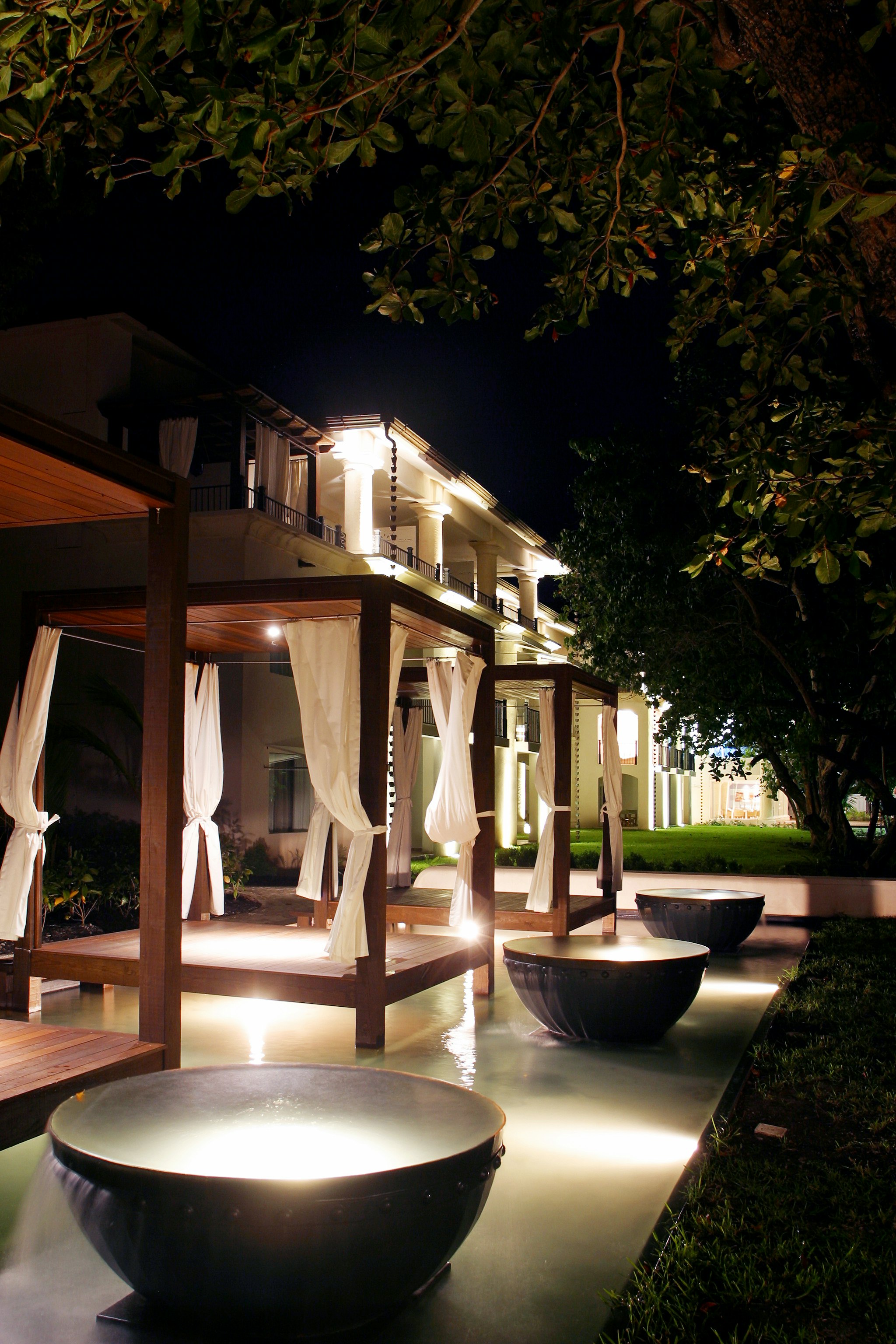 Night Exterior