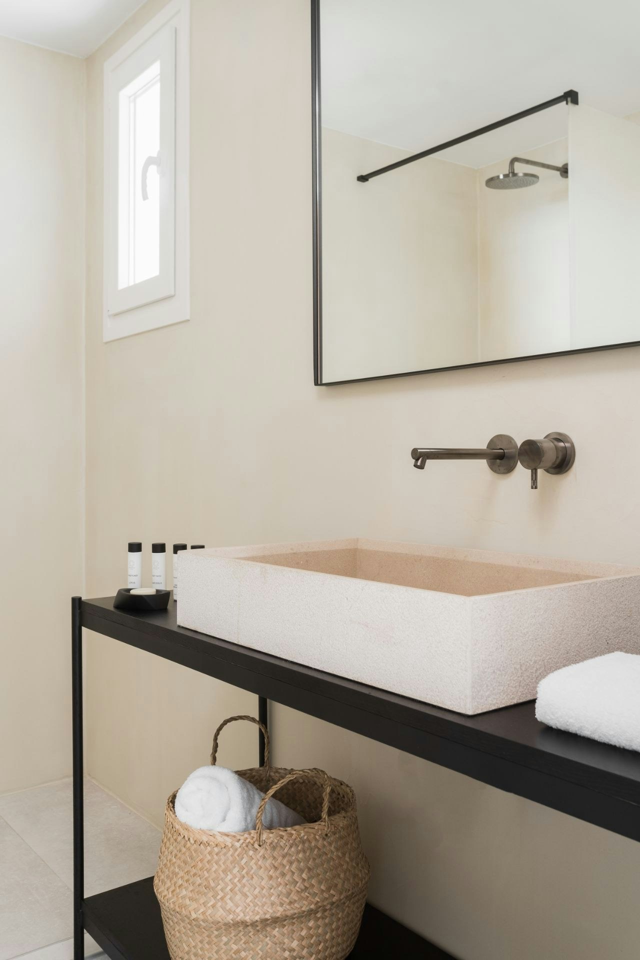 Su Casa Beachfront Infinity Pool Villa - Bathroom