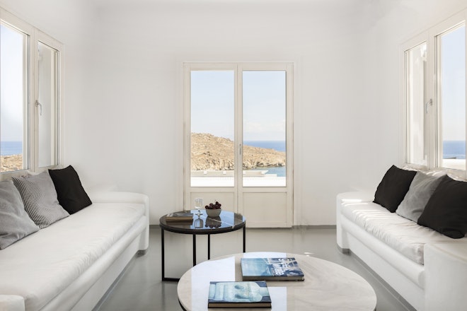 Signature Seaview Jacuzzi Villa - Living Area