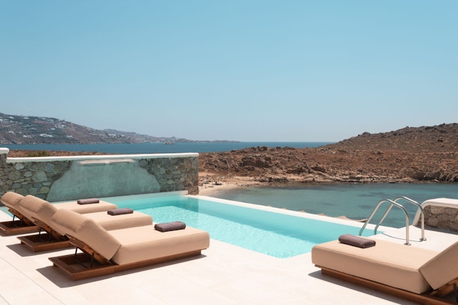 Su Casa Beachfront Infinity Pool Villa - Pool