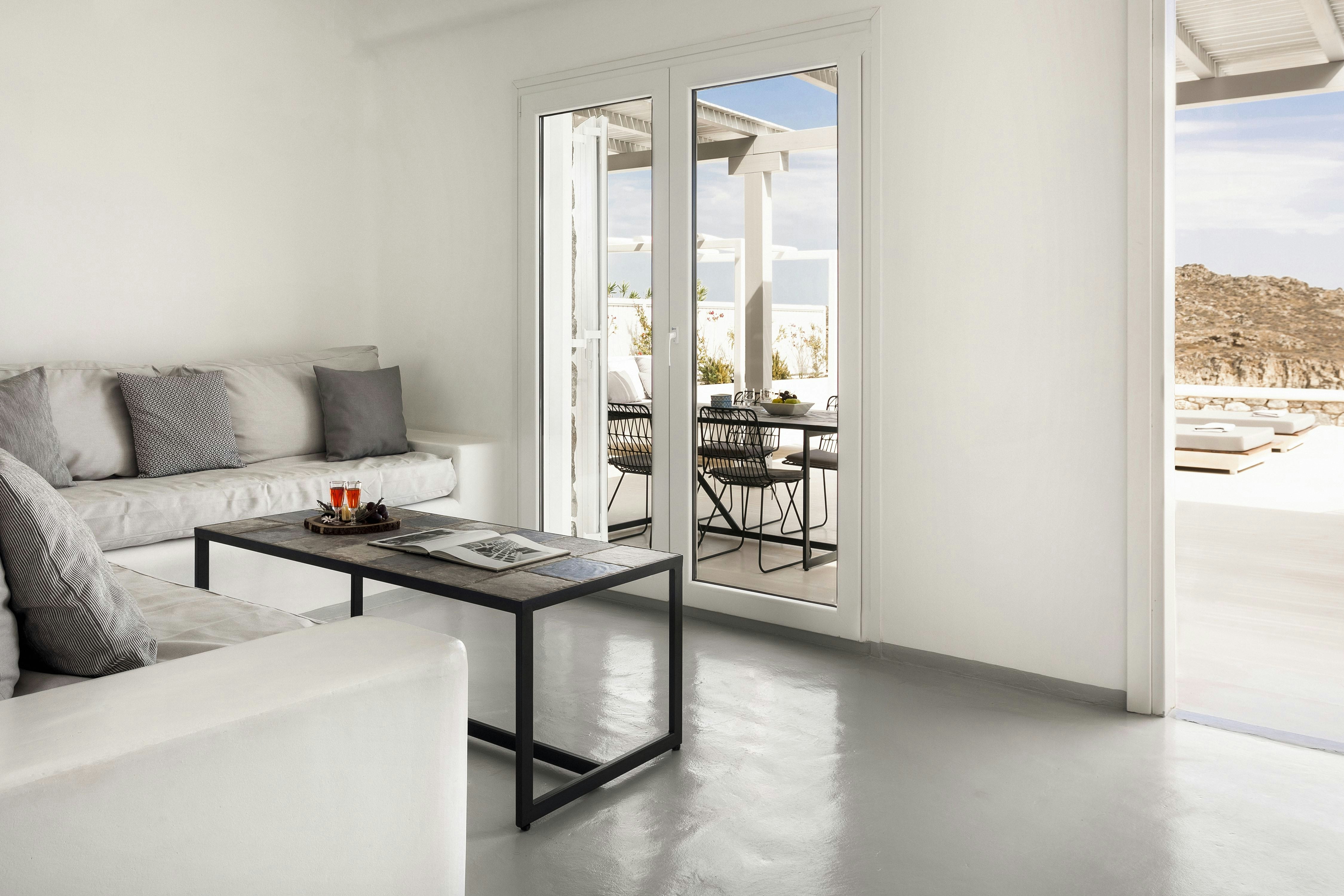 Royal Beachfront Infinity Pool Villa