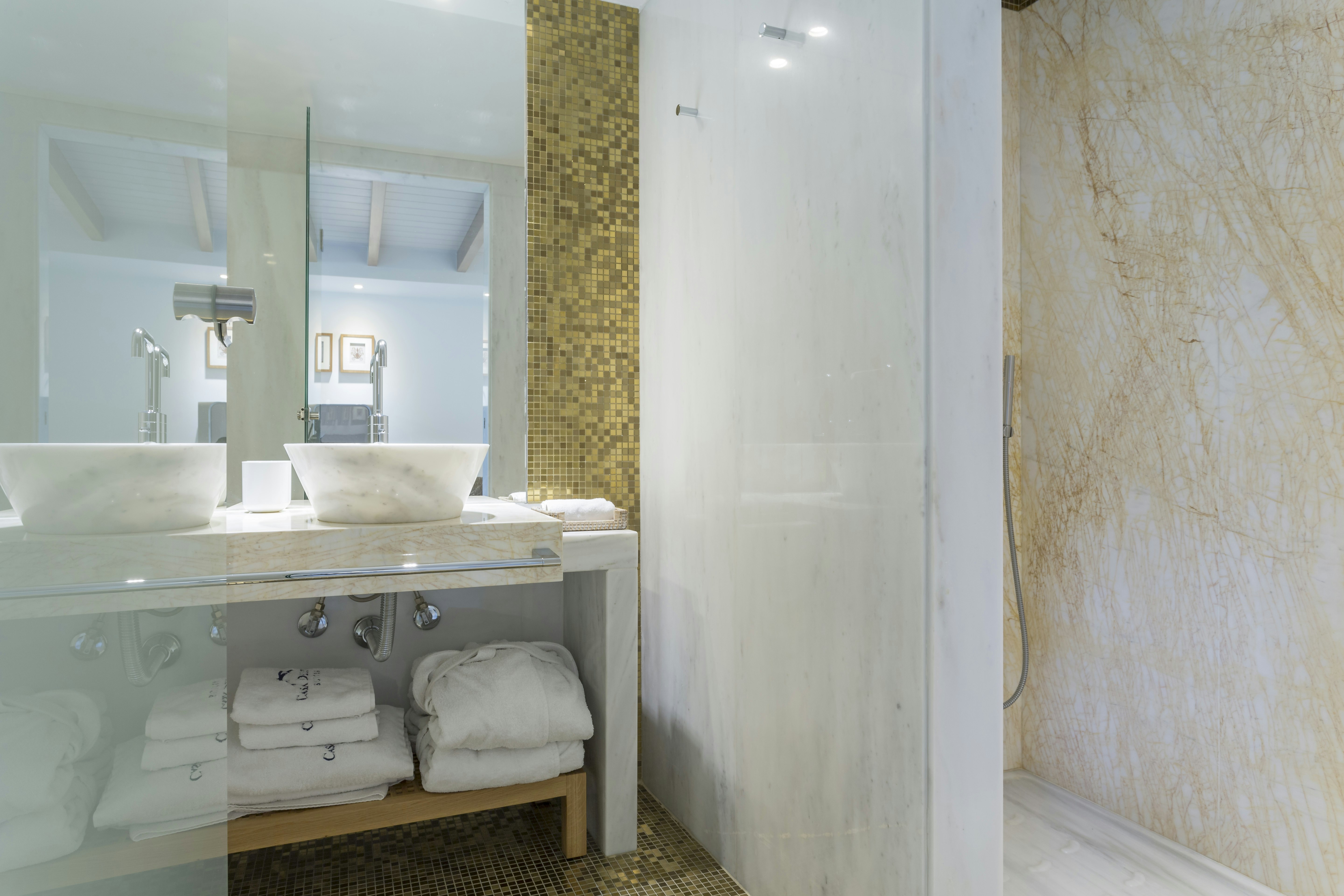 Junior Suite Bathroom