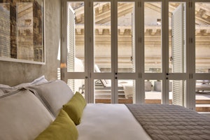 Suite 8