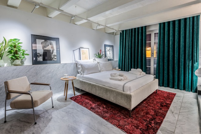 Suite 9