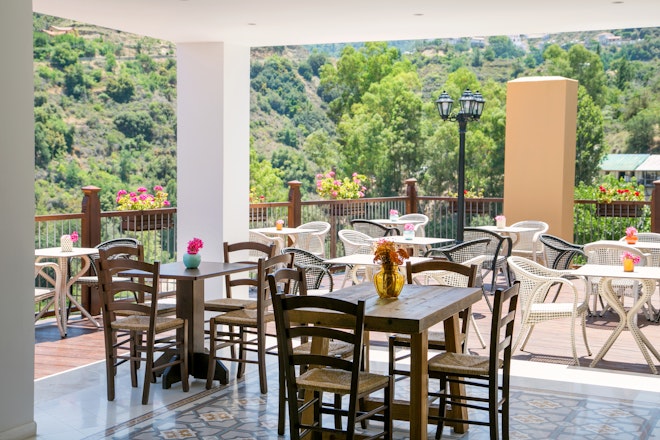 Pantheon Bistro Restaurant Terrace
