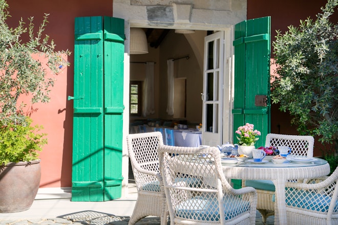Byzantino Cafe Courtyard