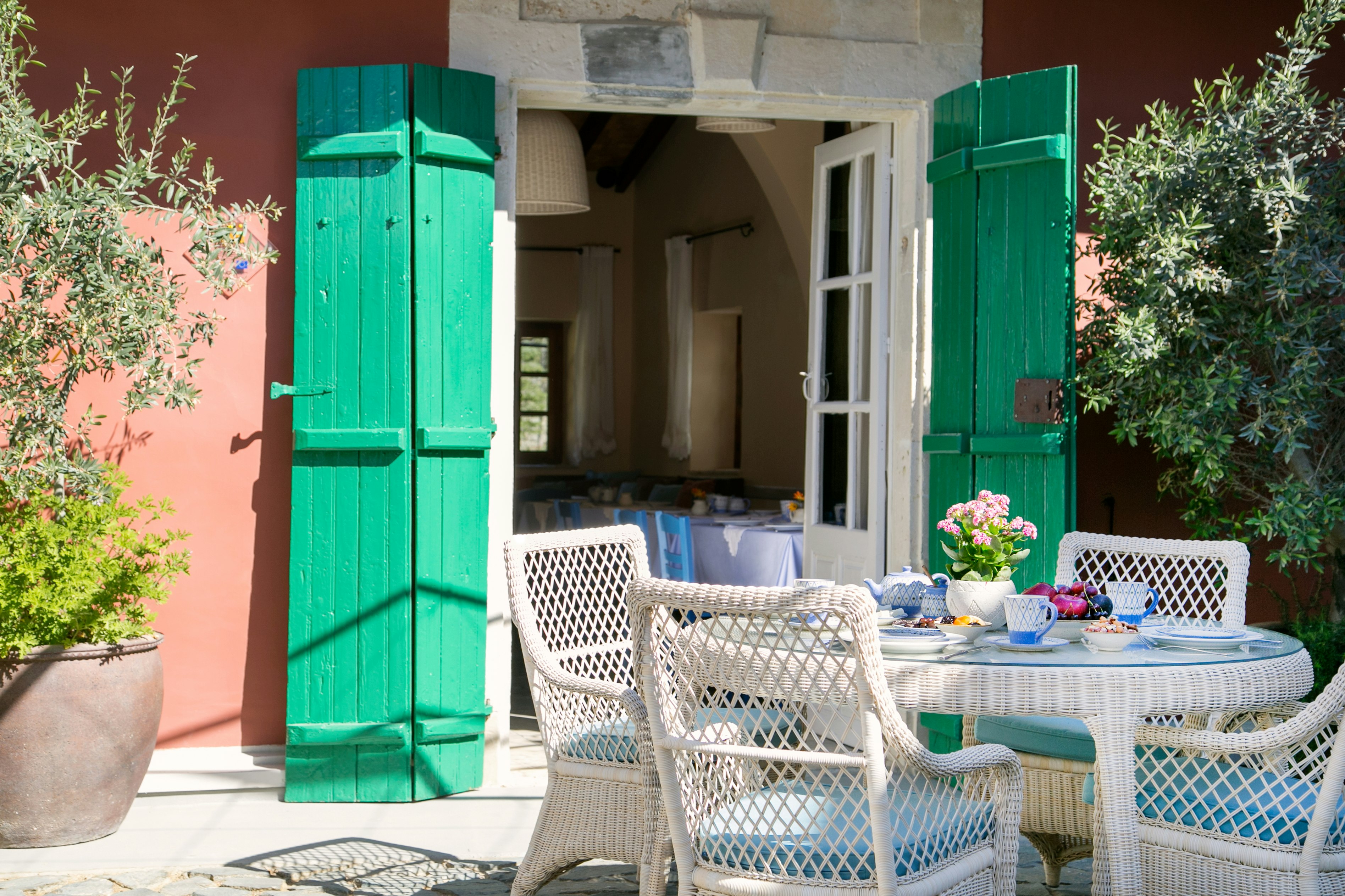 Byzantino Cafe Courtyard