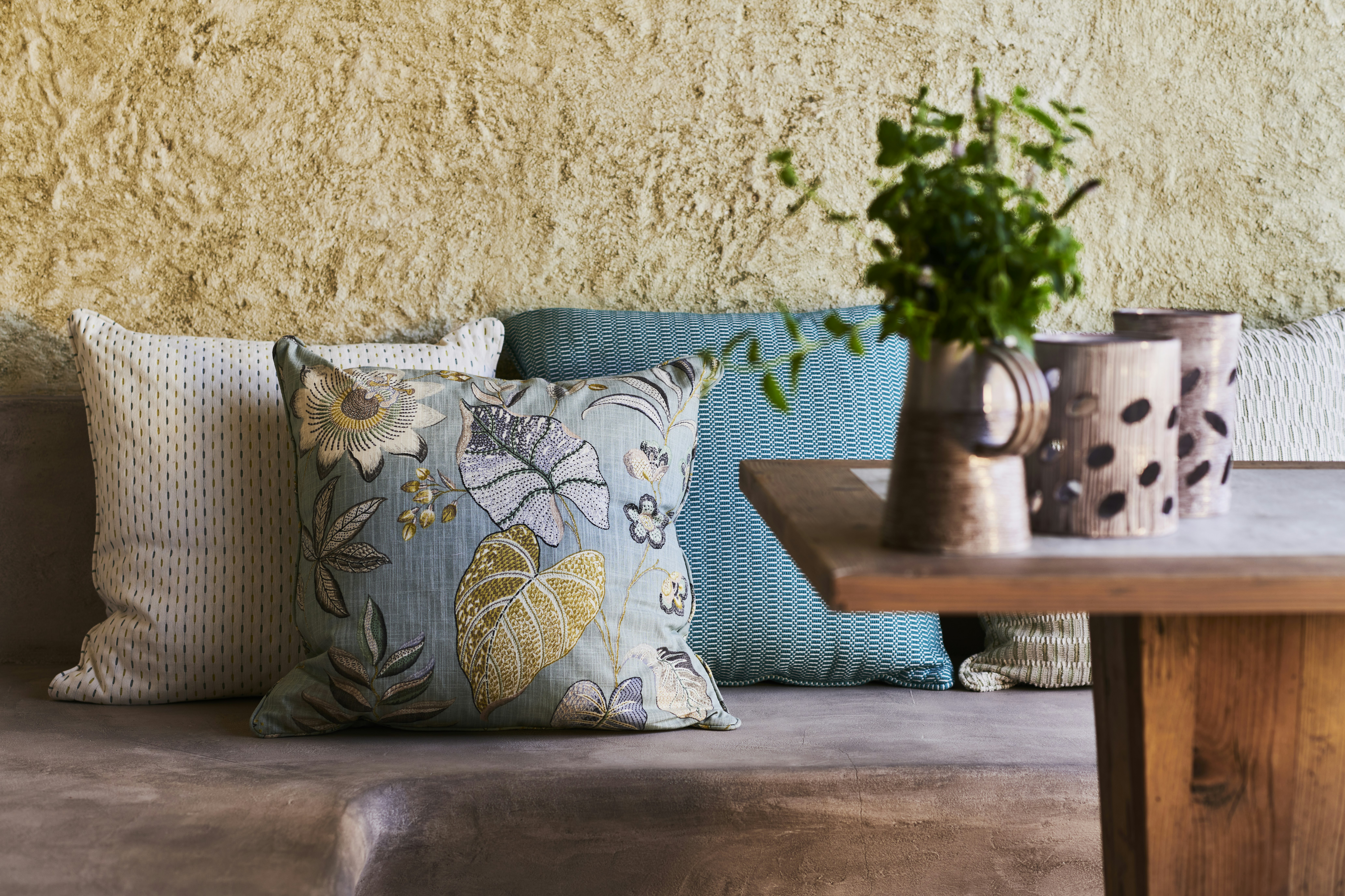 Deluxe Pool Suite - Patio