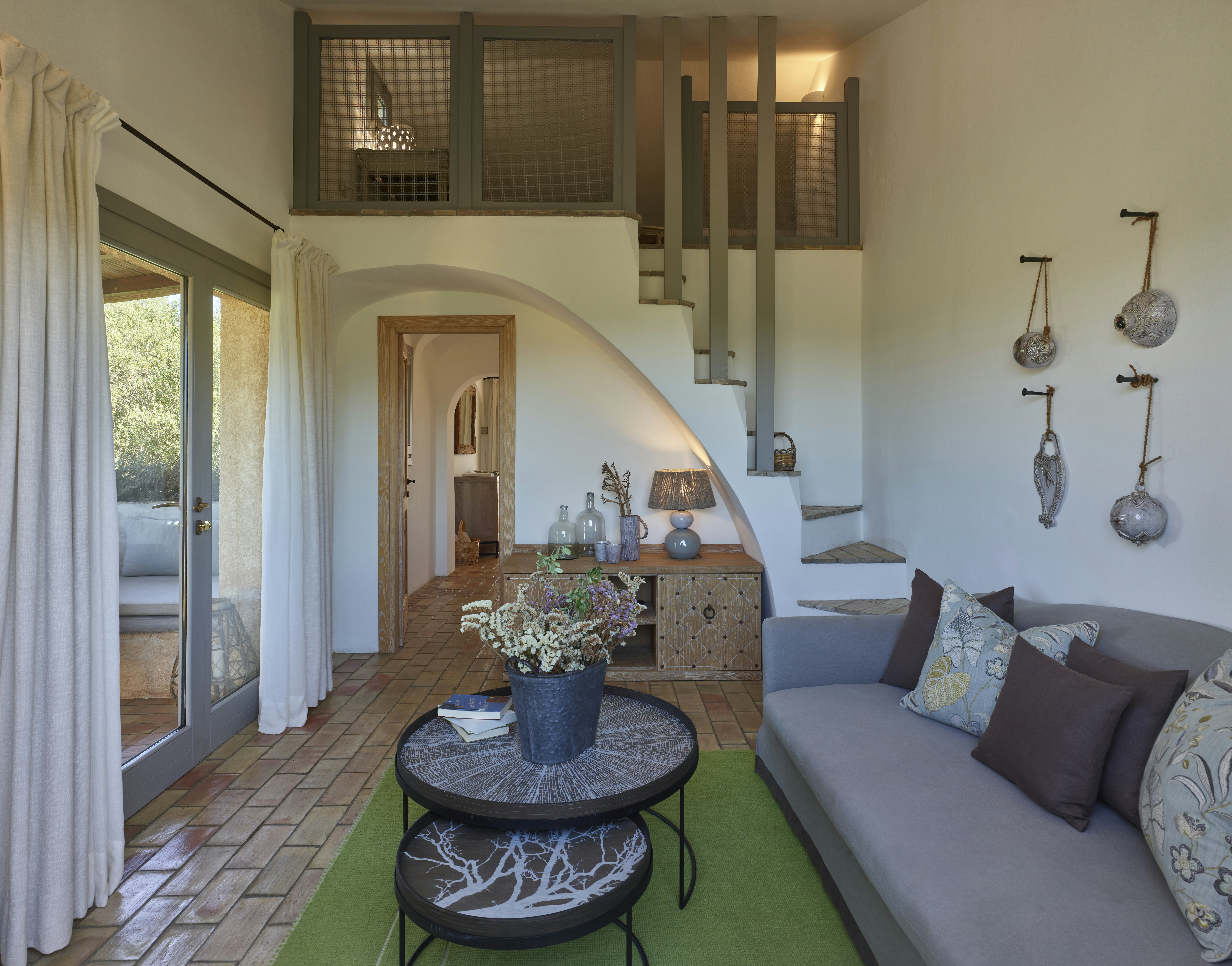 Prestige Pool Suite - Living Area