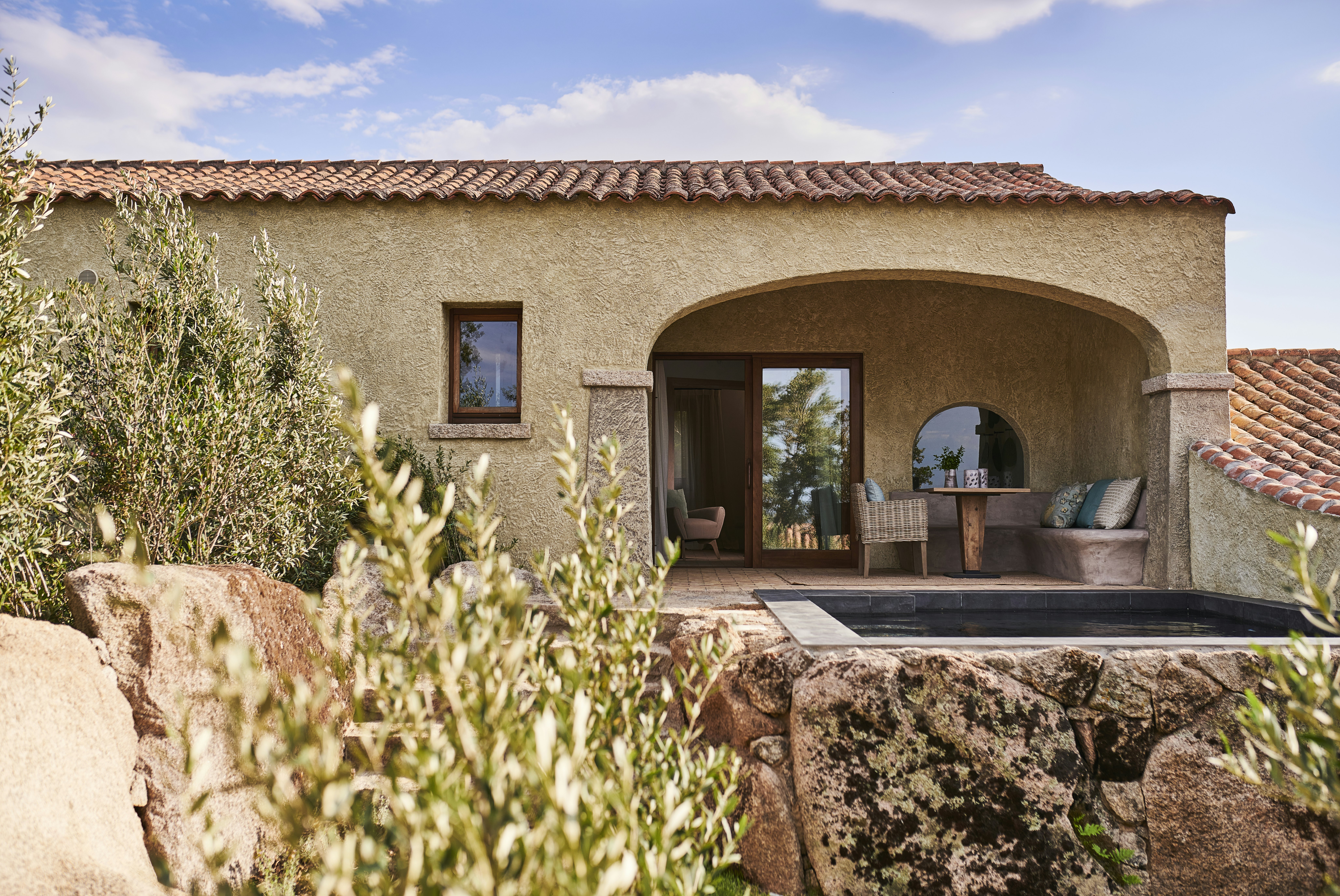 Deluxe Pool Suite - Exterior