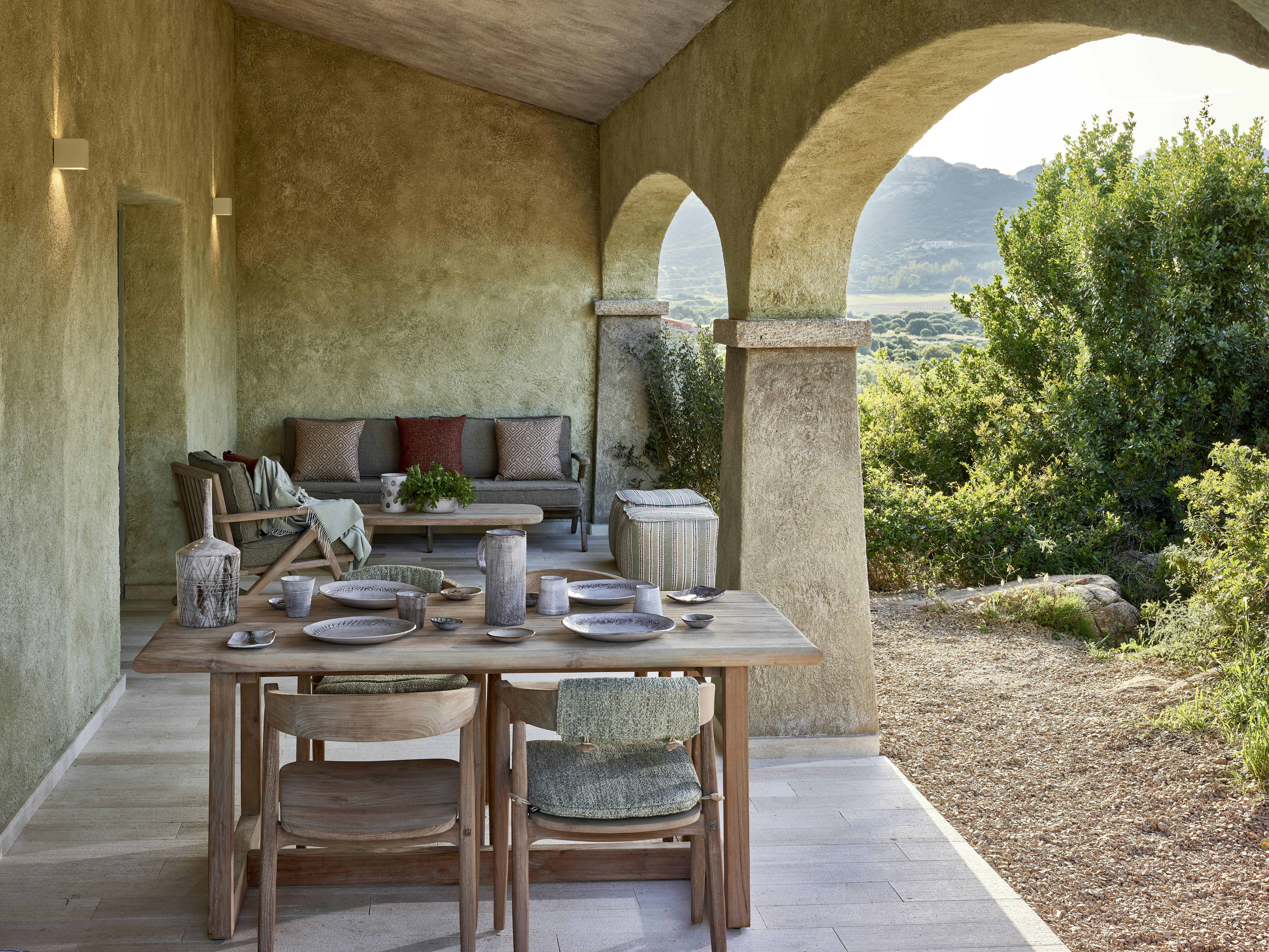 Prestige Pool Suite - Outdoor Dining