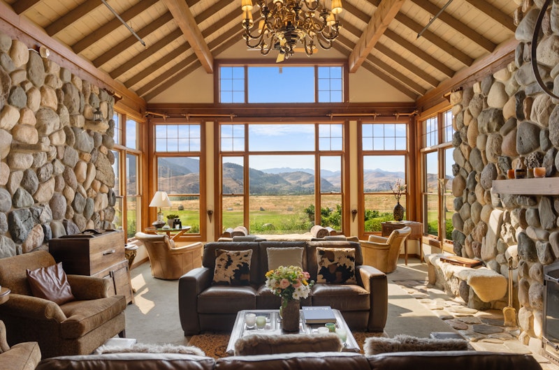 Casia Lodge and Ranch