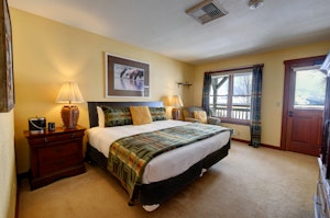 Palomino - Bedroom