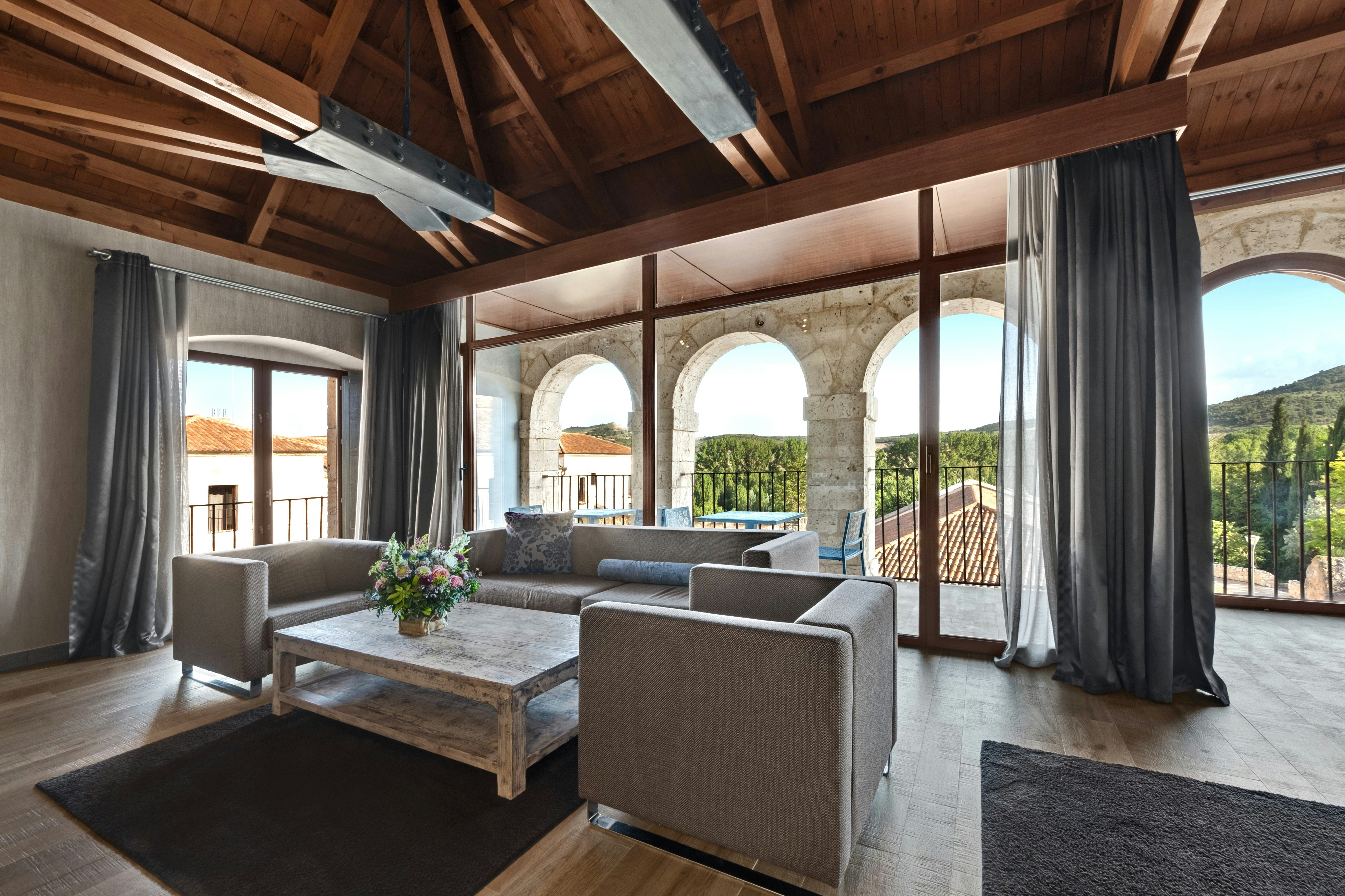 Viewpoint Suite - Living Area