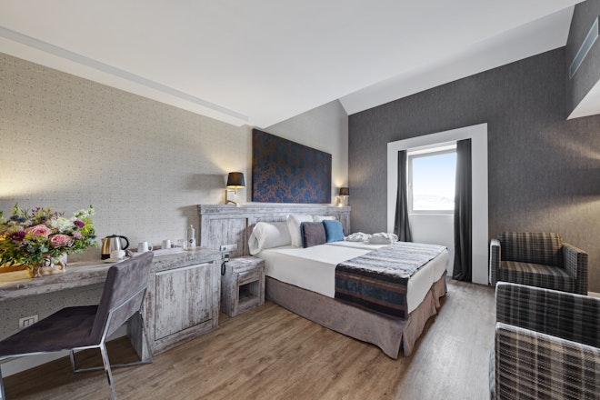 Superior Room - Bedroom
