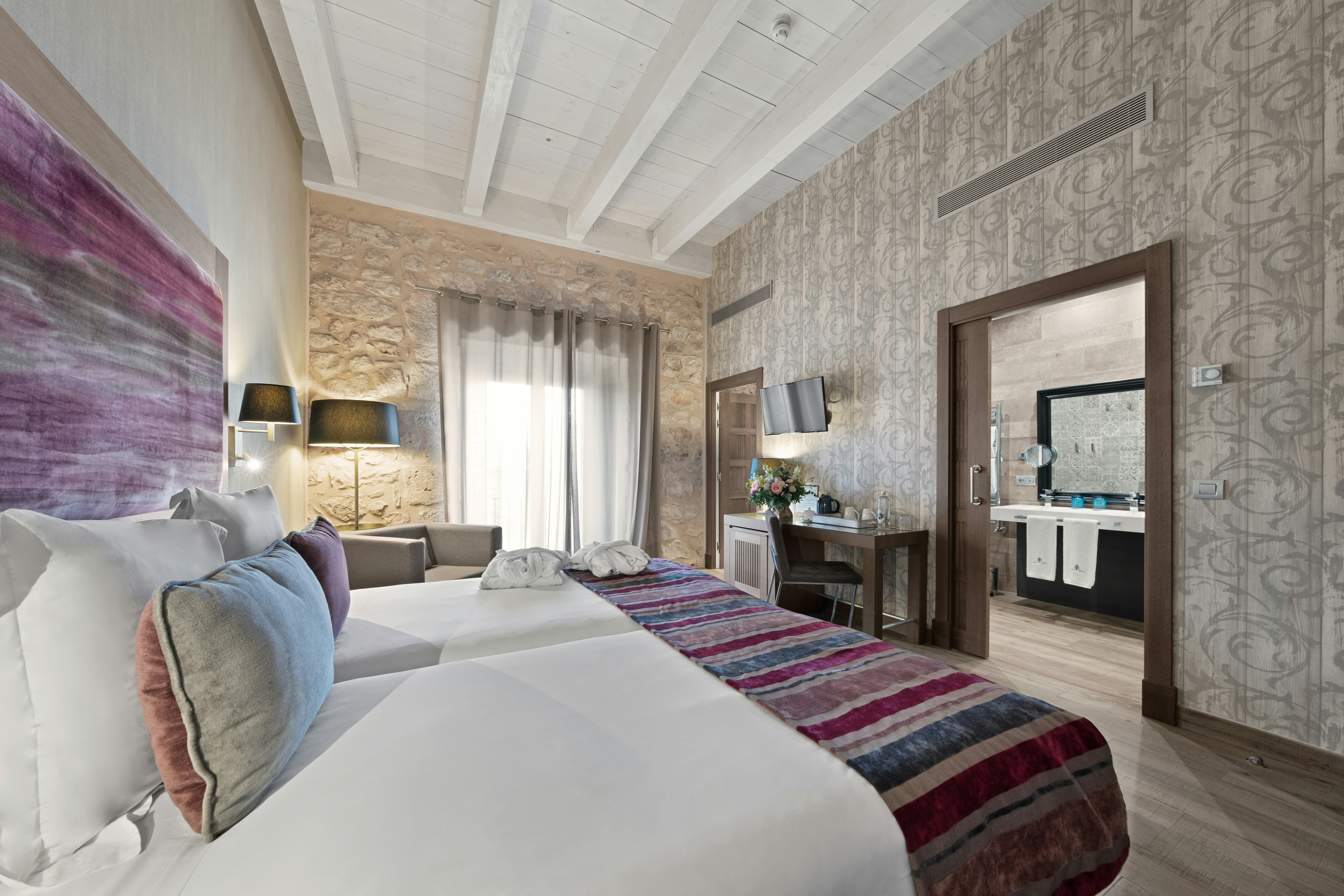 Superior Room - Bedroom