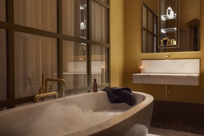 The Queen Superior Executive Suite - Bathroom