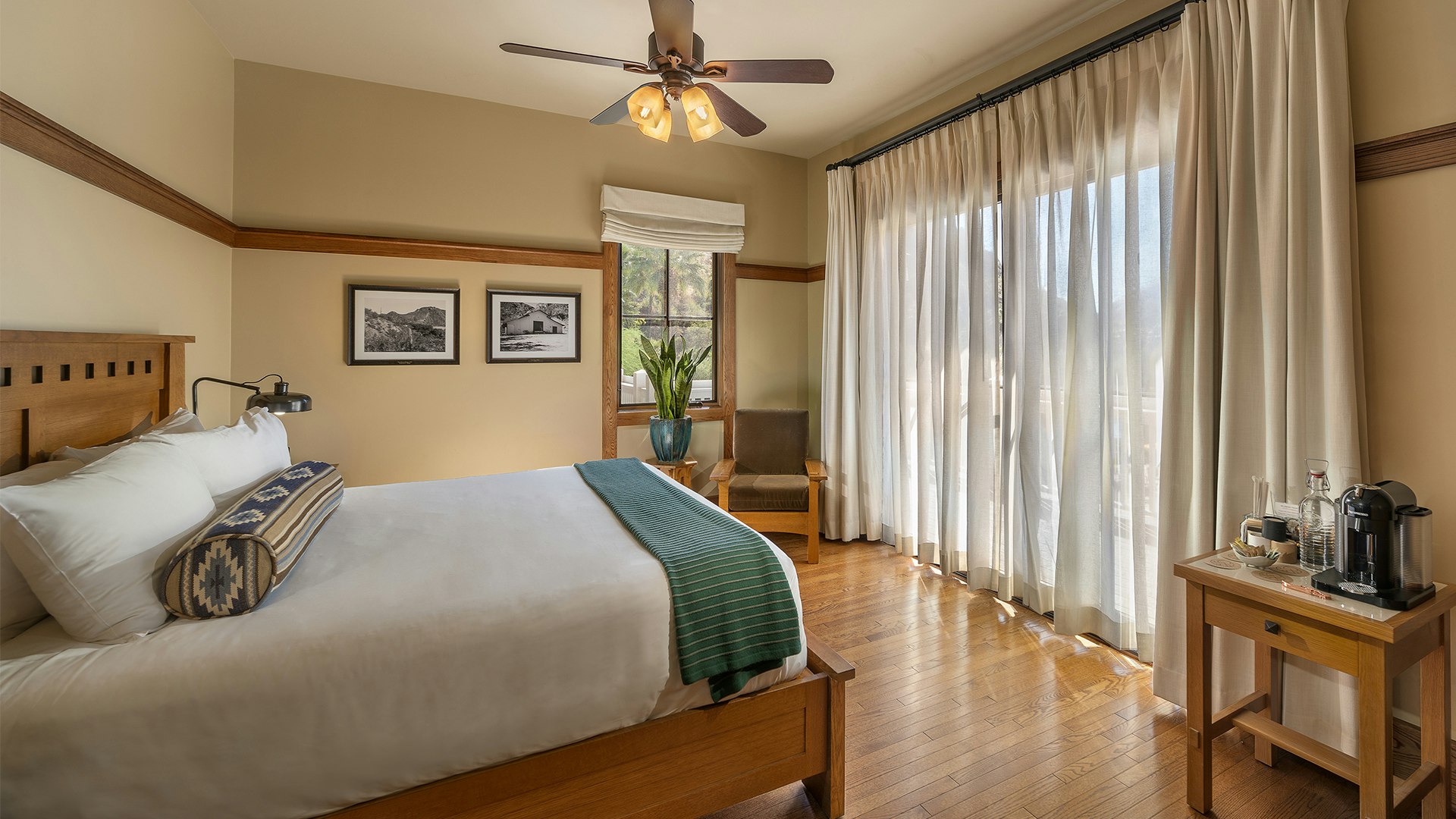 Top of the Lodge - Bedroom