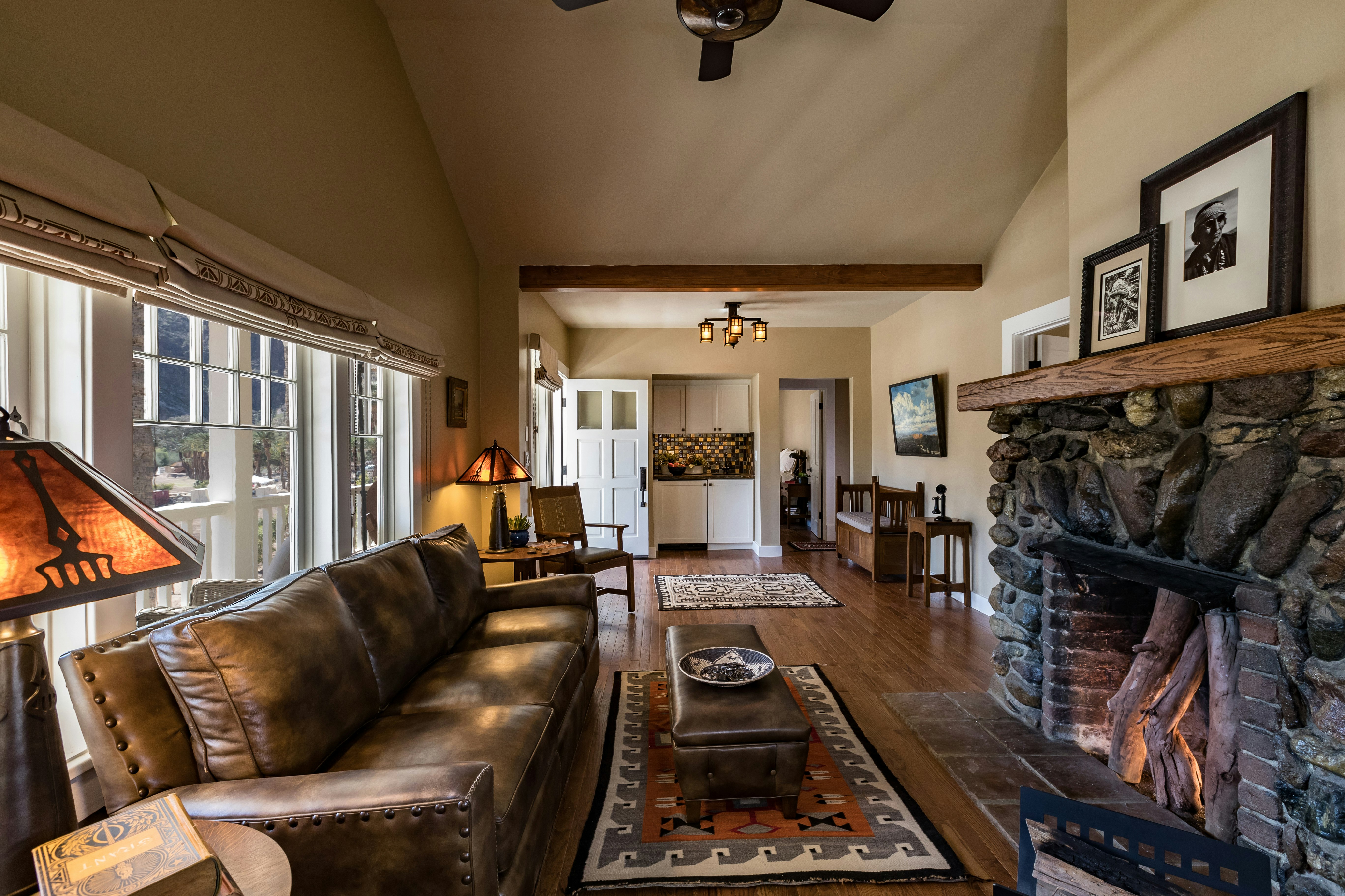 Historic Cottage - Living Area