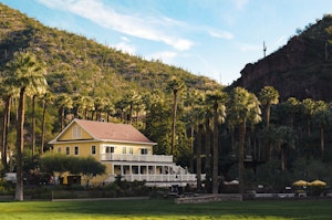 Top of the Lodge - Exterior