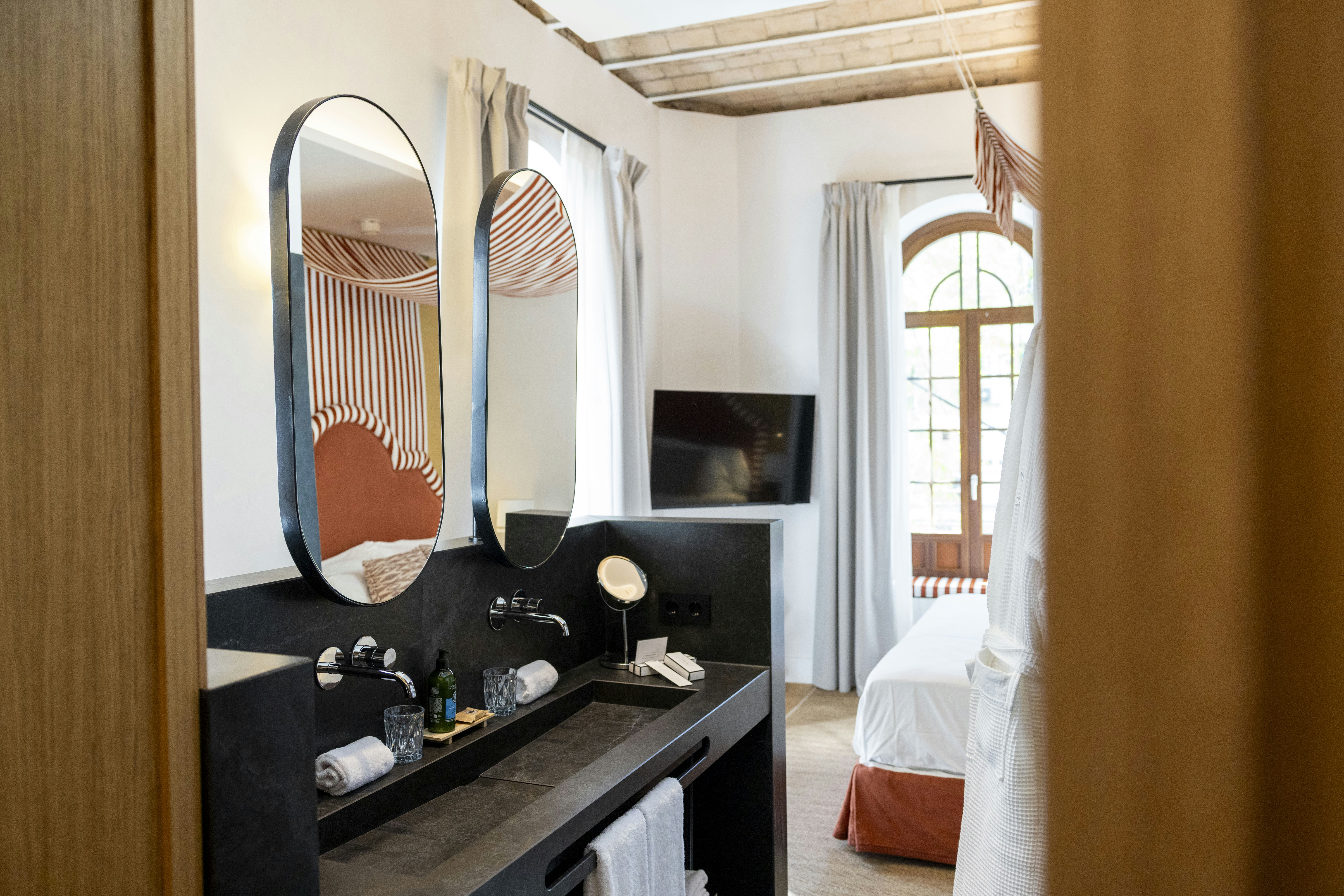 Junior Suite - Bathroom