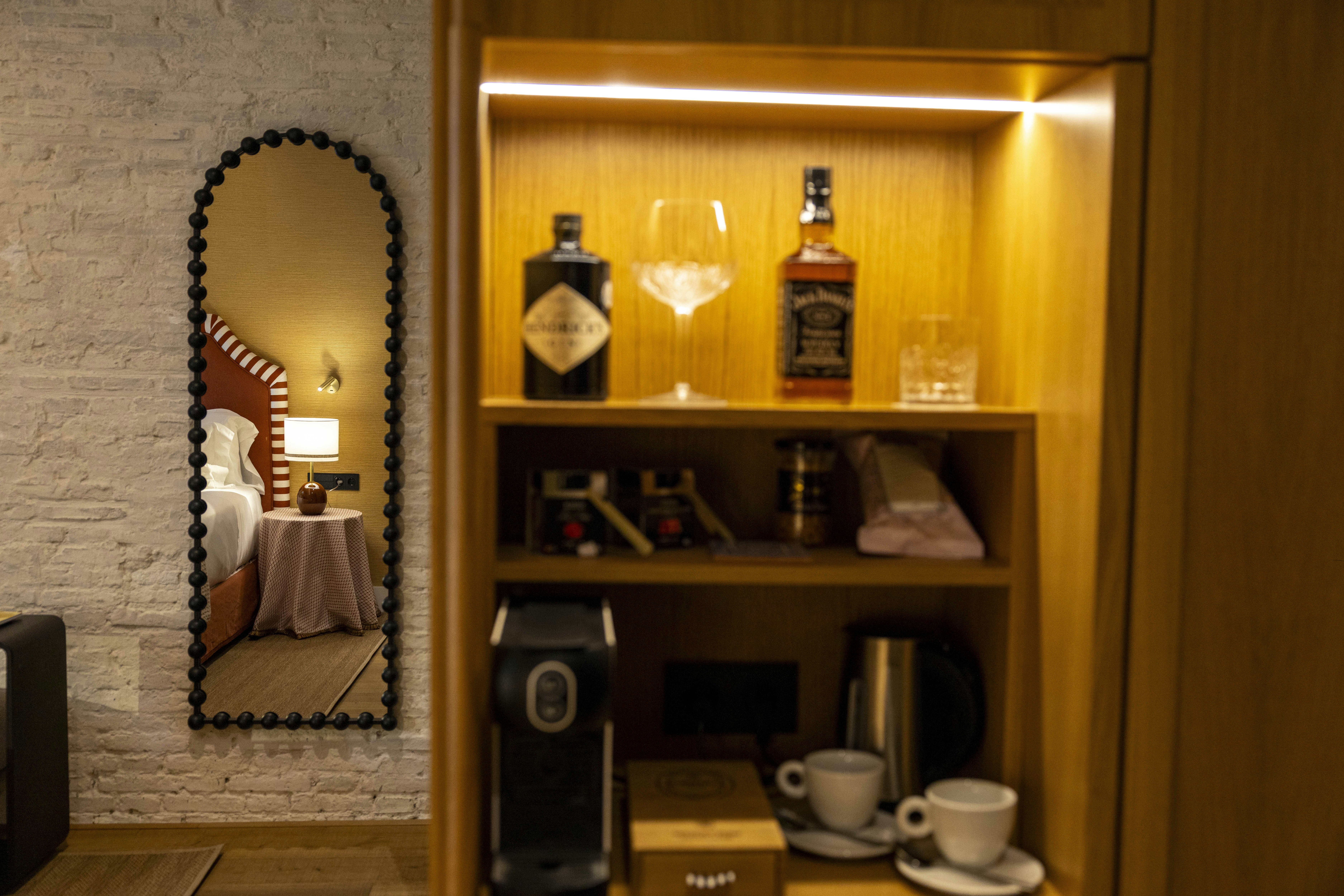 Deluxe - Room Details