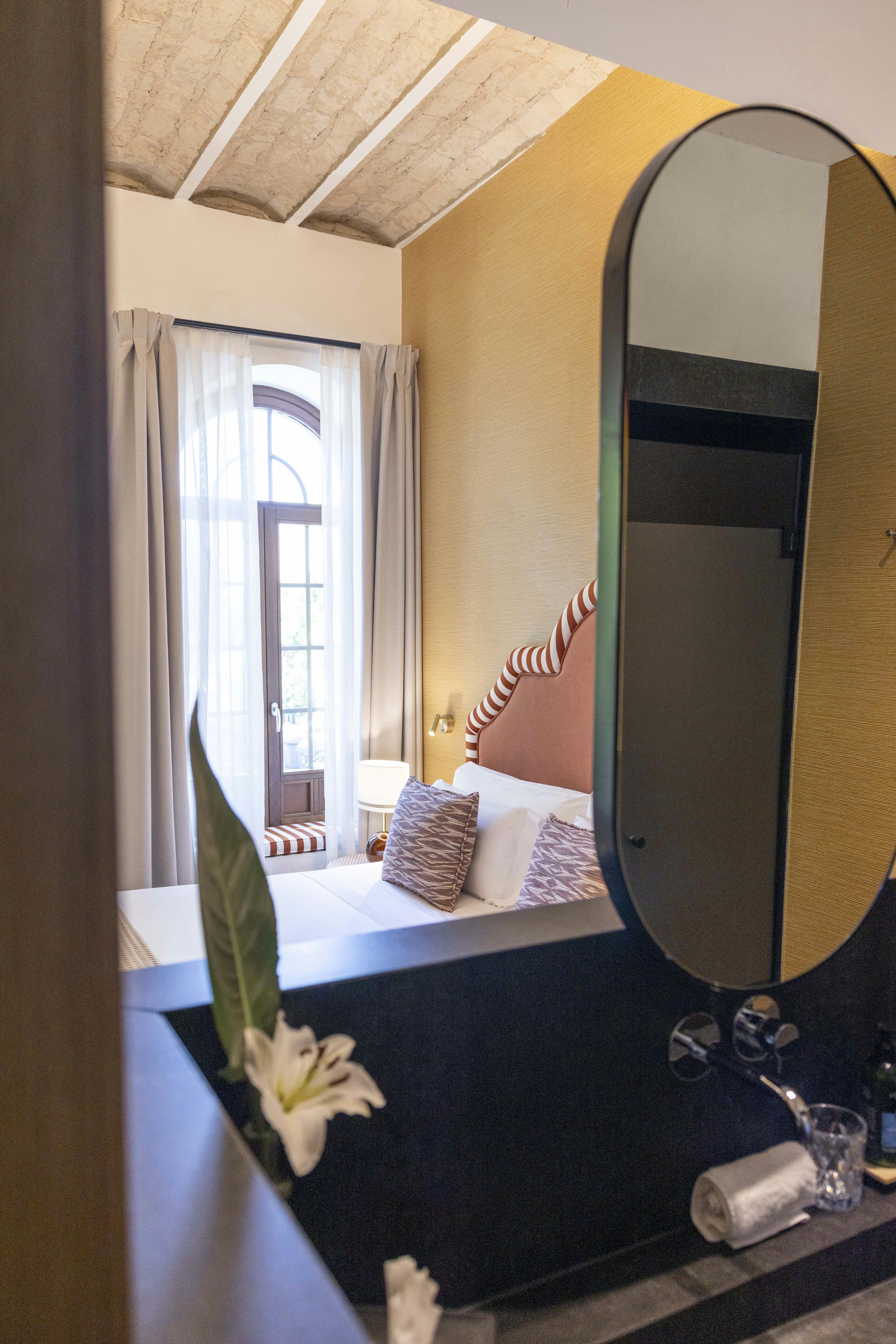 Grand Deluxe - Room Details