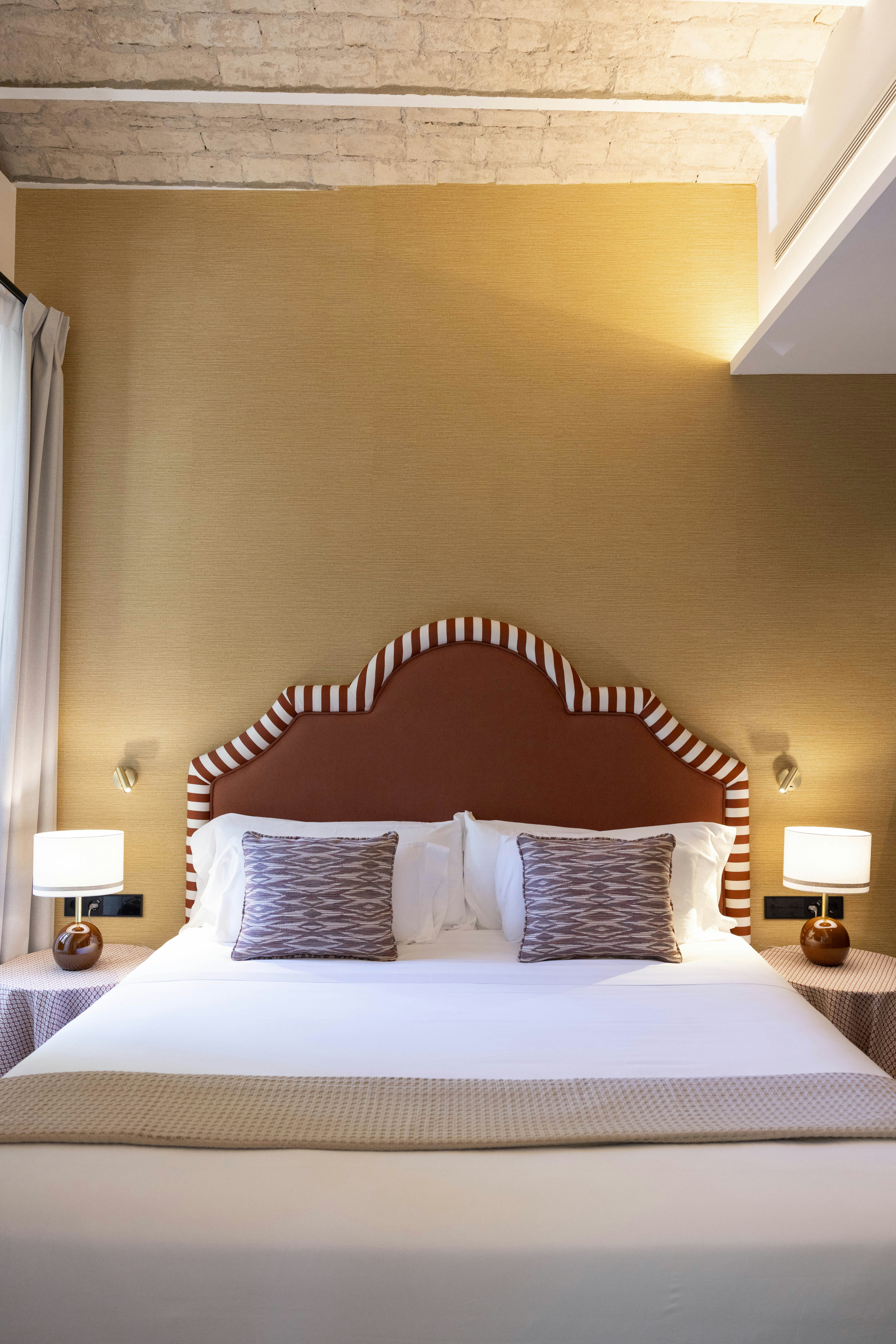 Grand Deluxe - Bedroom